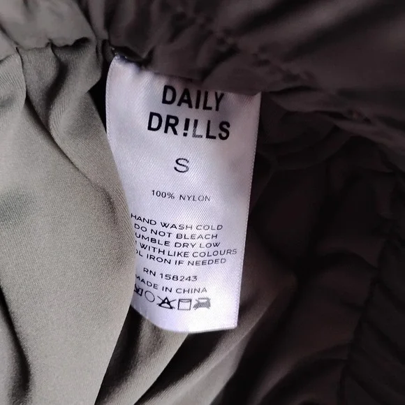 Daily Drills Shorts Small Bounce Green Pull On Lined Nylon Athletic Preppy - Picture 8 of 10